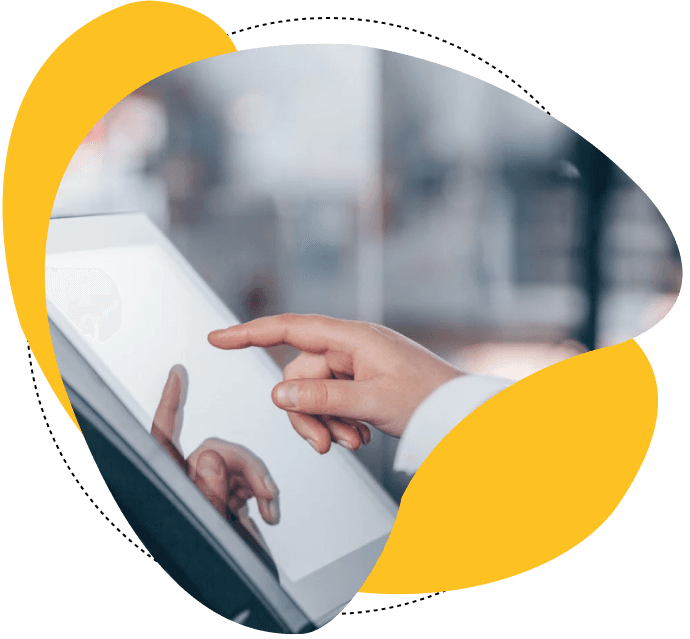 Personas trabajando con Kaja POS